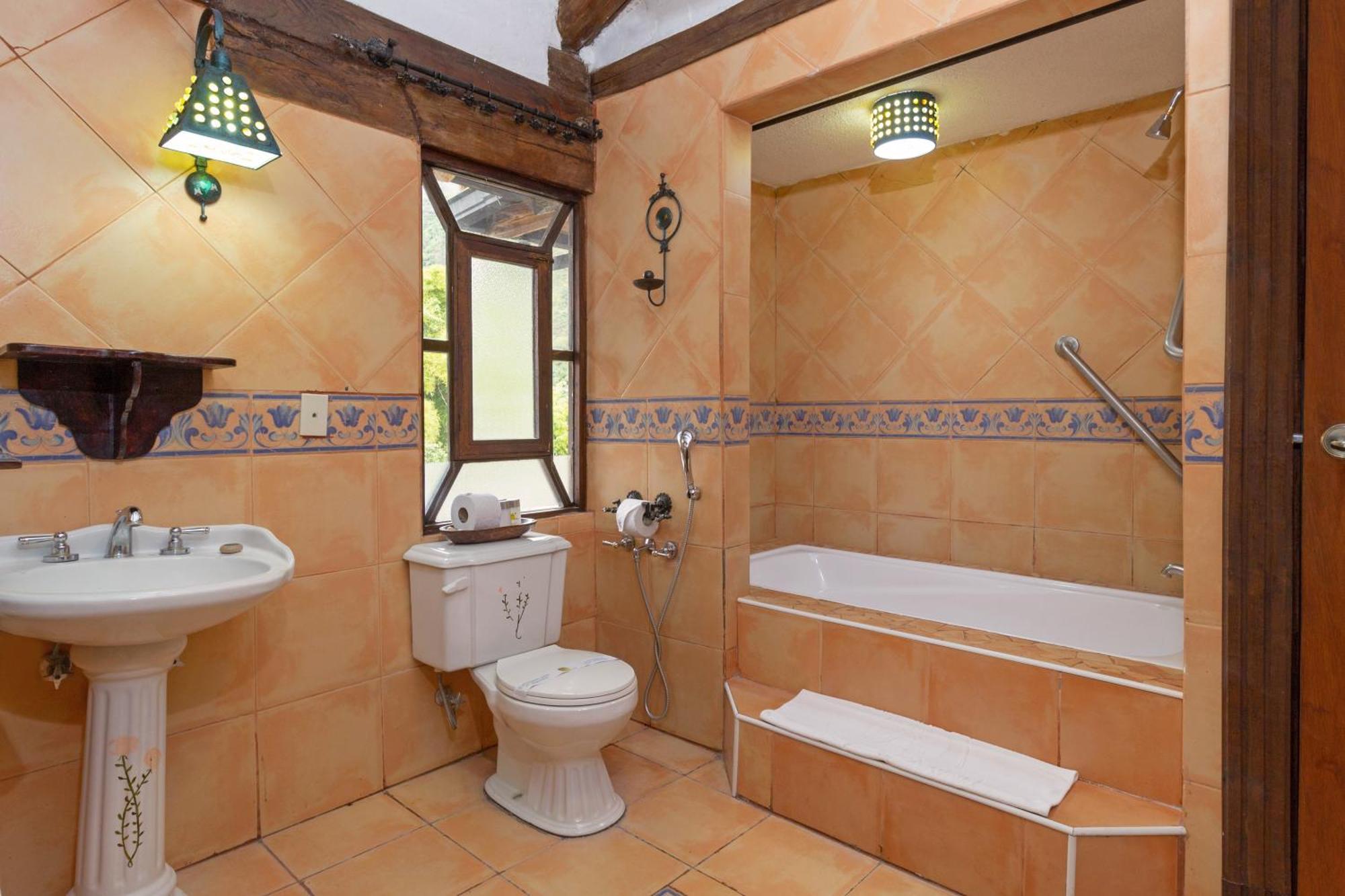 Samari Spa Resort Баньос Номер фото